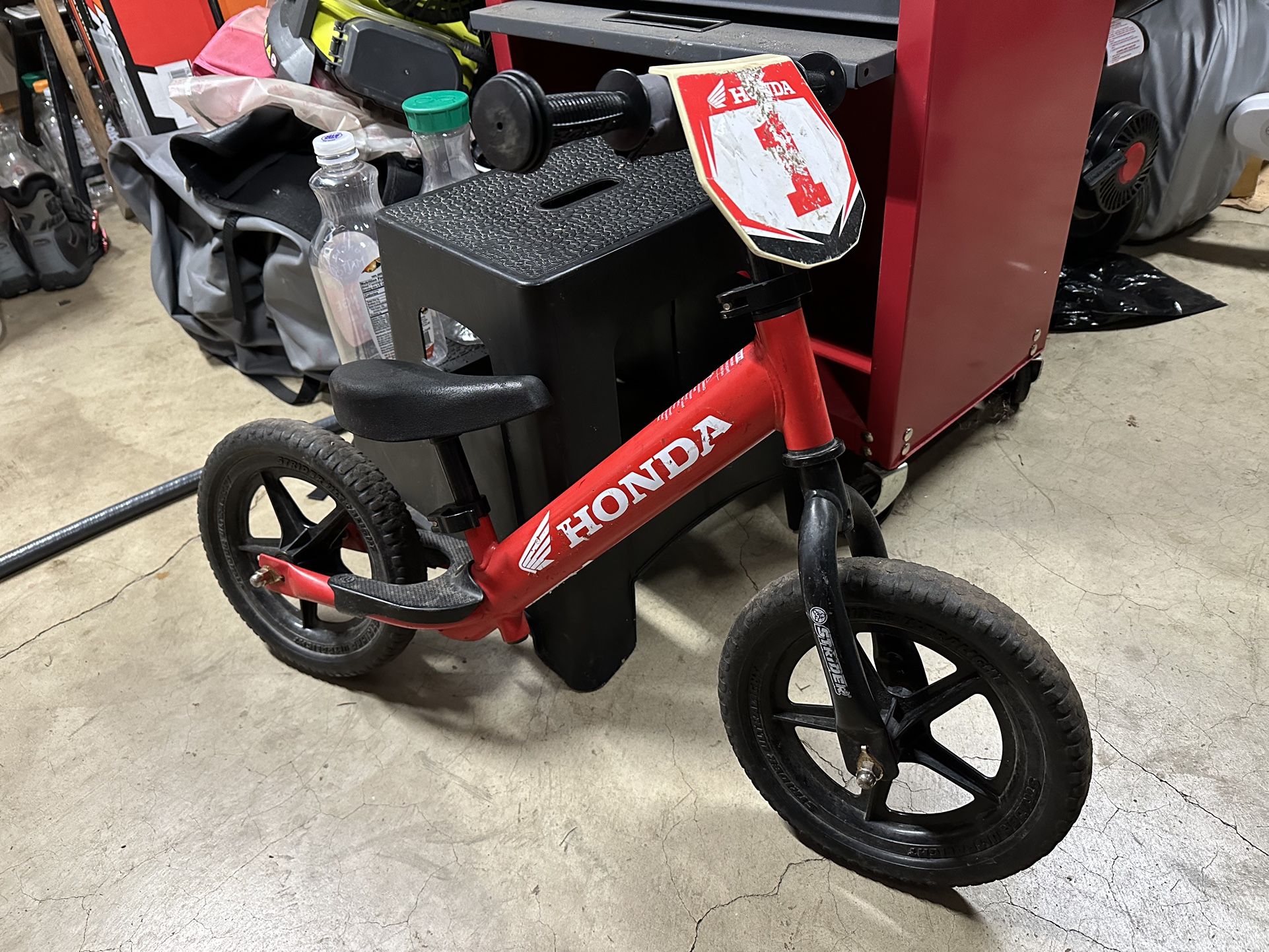 Kids Strider bike balance push coast Honda