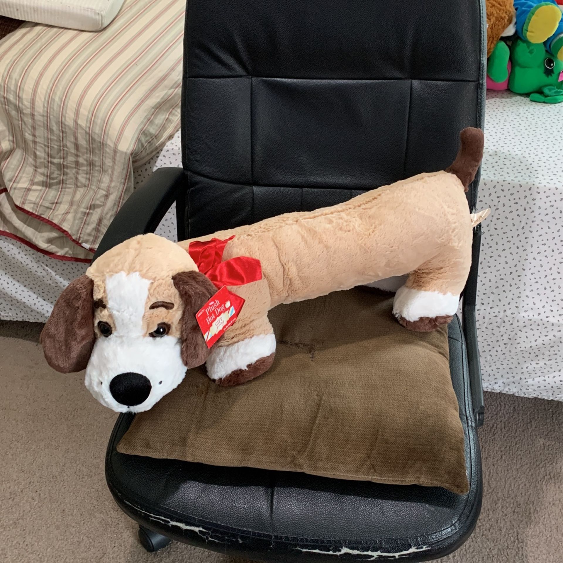 LARGE PLUSH HOT DOG