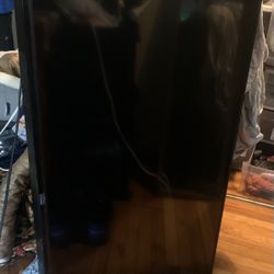 Flat Screen Tv and Wall Mount 