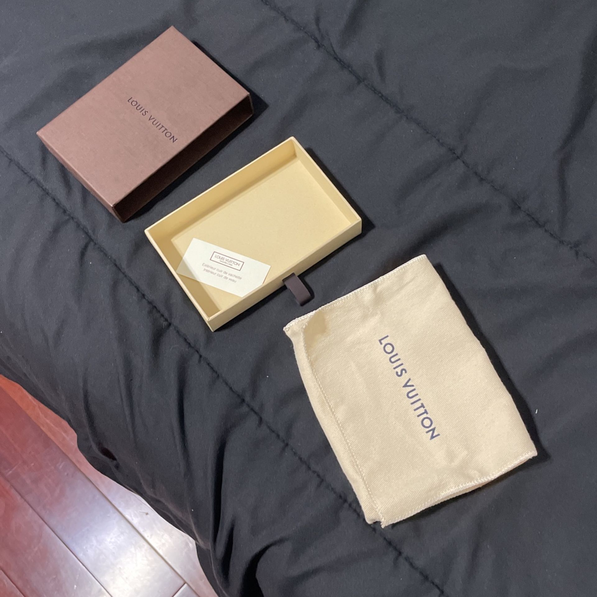 Louis Vuitton wallet box