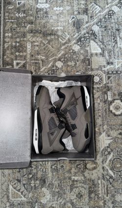 Jordan 4 Retro Cave Stone size 10.5 men new