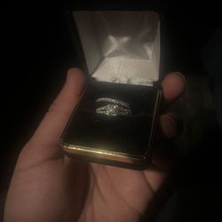 Diamond engagement ring