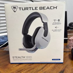 TURTLE BEACH : WIRELESS • BLUETOOTH*