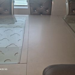 Beutiful Dining Table