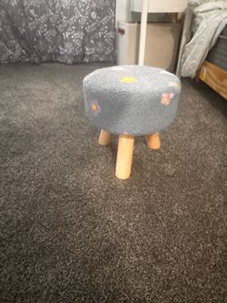 Tiny stool
