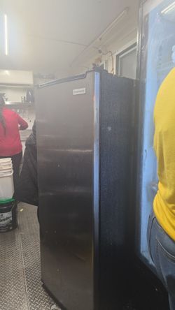 Nevera refrigeradora de 12 ftcu.