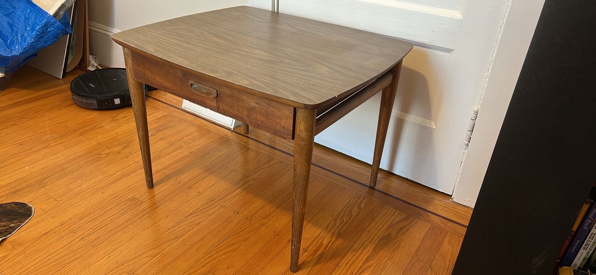 Vintage Lane Mid Century Modern End Table