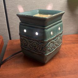 Scentsy Candle Wax Warner