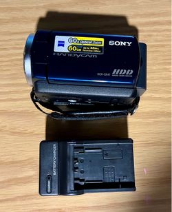 SONY Handycam DCR-SR47 Digital Video Camera Camcorder - 60x Excellent
