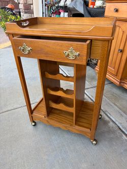 Vintage rolling bar