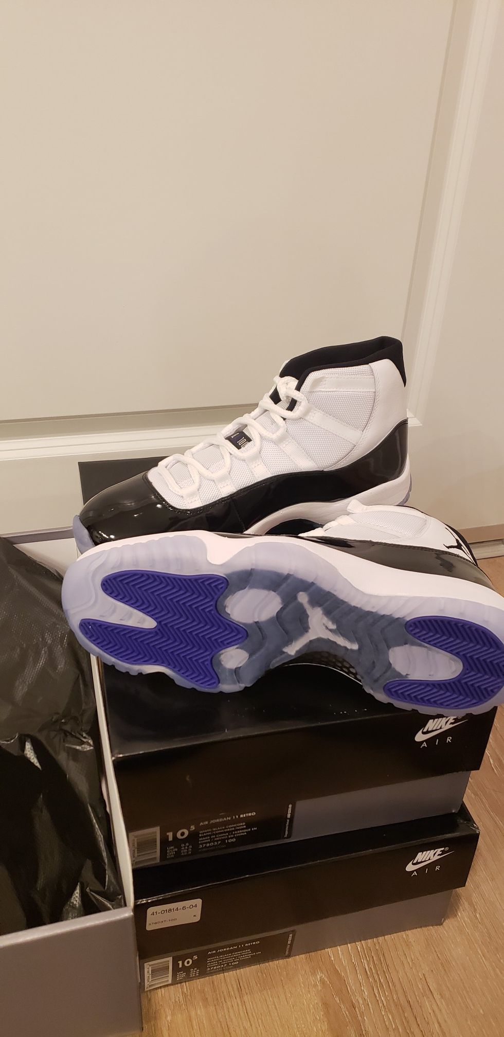 Jordan Retro 11 White/Black/Concord