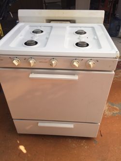 Gas stove