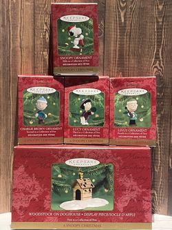 Hallmark Keepsake A SNOOPY CHRISTMAS Complete Set