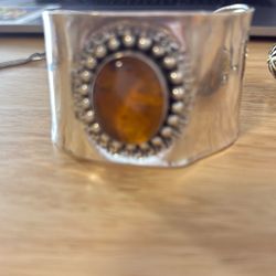 Bracelet (amber)  