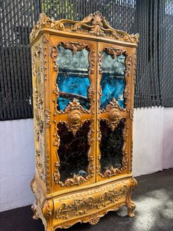 Vintage Italian Rococo style