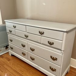 Grey Vintage Dresser and Mirror Set