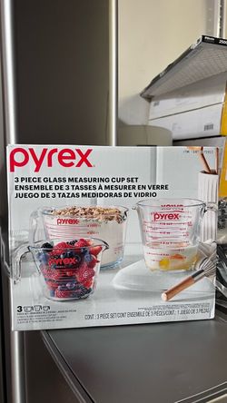 Pyrex 3-piece Measuring Cup Set