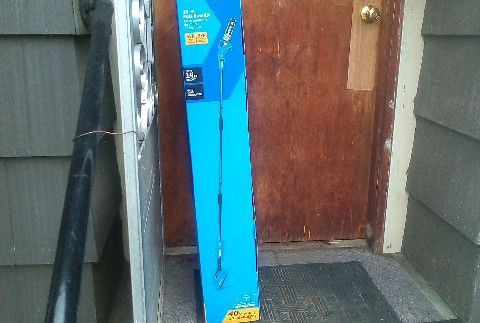 New Kobalt 40v Pole Saw W/Battery And Charger
