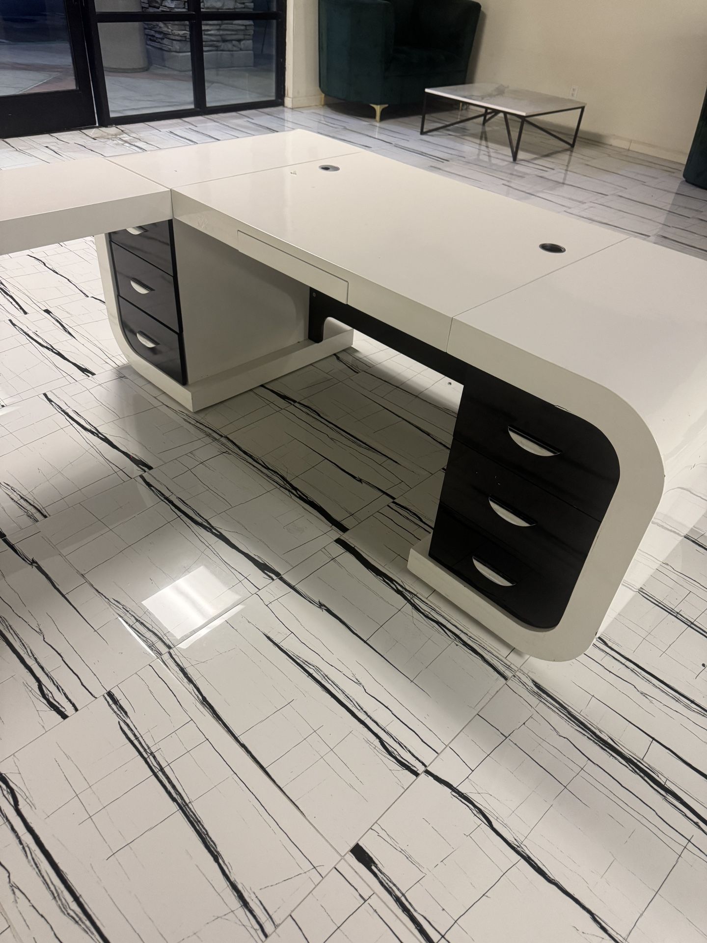 L Shaped Modern Executive Desk
