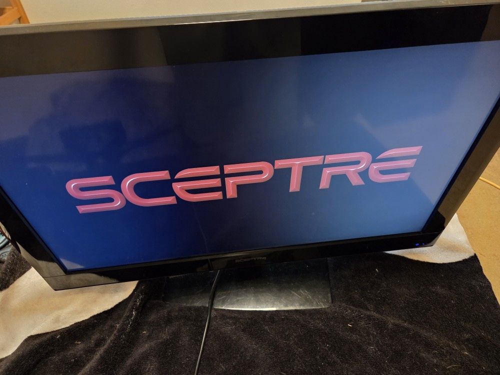 Spectra 32 Inch TV