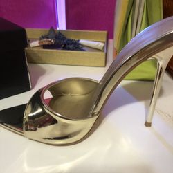 New gold Heels 