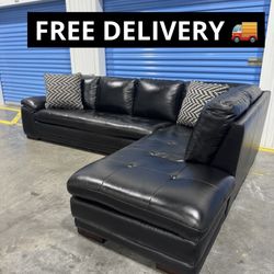 Large Leather Sectional High Class Free Delivery 🚚 