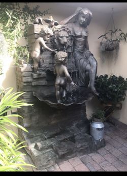 Bronze Statue, sculpture. Big Fountain ⛲️ 