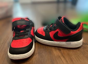 Red Nike (Todder)