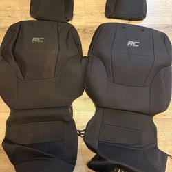 Seat Covers Toyota Tundra  (2022-2026)