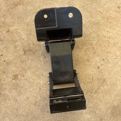 07-14 LINCOLN NAVIGATOR FORD EXPEDITION RUNNING BOARD REAR RIGHT BRACKET USED