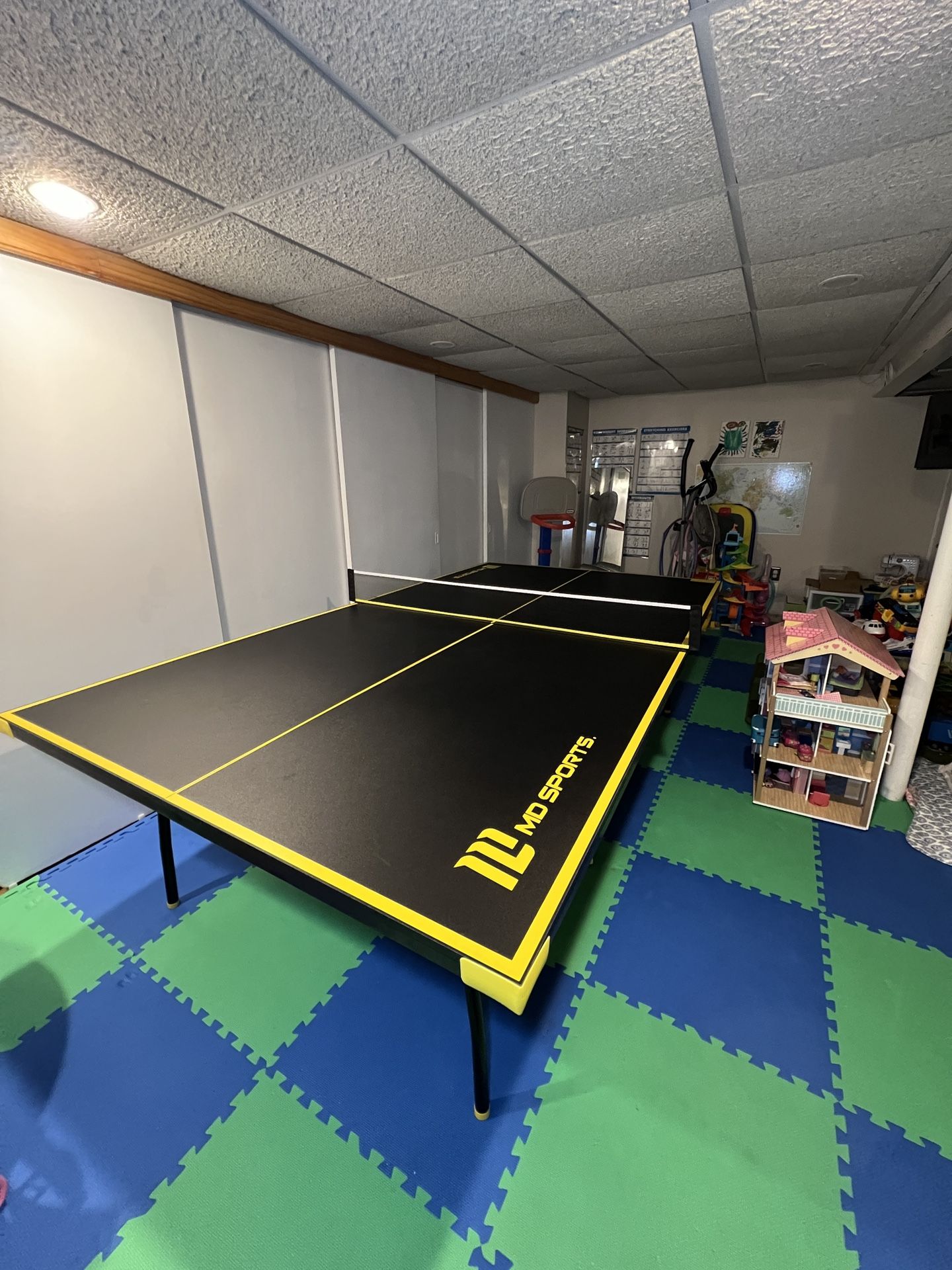 Table Tennis / Ping Pong Table – Great Condition