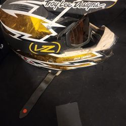 Von Zipper Moto Helmet
