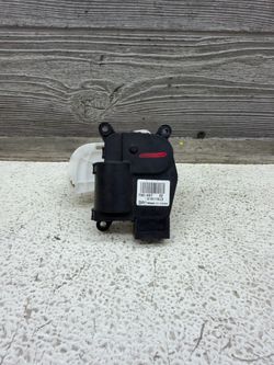 2015-2020 Tahoe / Yukon / Escalade / Suburban HVAC DOOR BLEND ACTUATOR