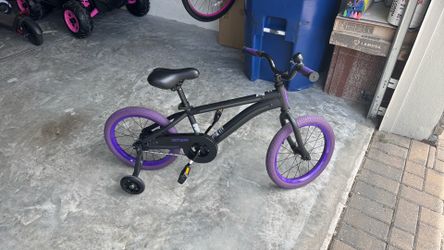 Lightly used Jetson 16inch boys or girls bicycle