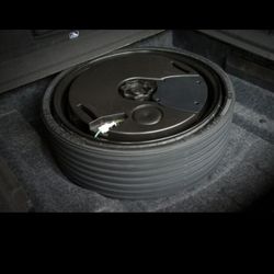 Audi Q5 Spare Tire W/ COMPRESSOR 