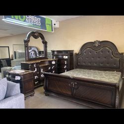 BRAND NEW BEDROOM SET COMPLETE KING SIZE LUXURY 