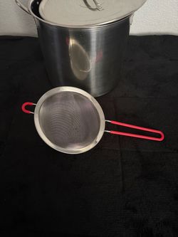Coladera grande. /Strainer Large