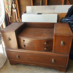 Vintage antique dressing table/vanity