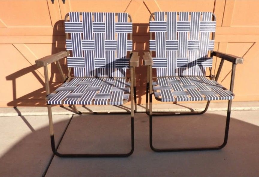 Folding Lawn Chairs, Set of 2, Navy White Web, Steel Frame, Excellent To