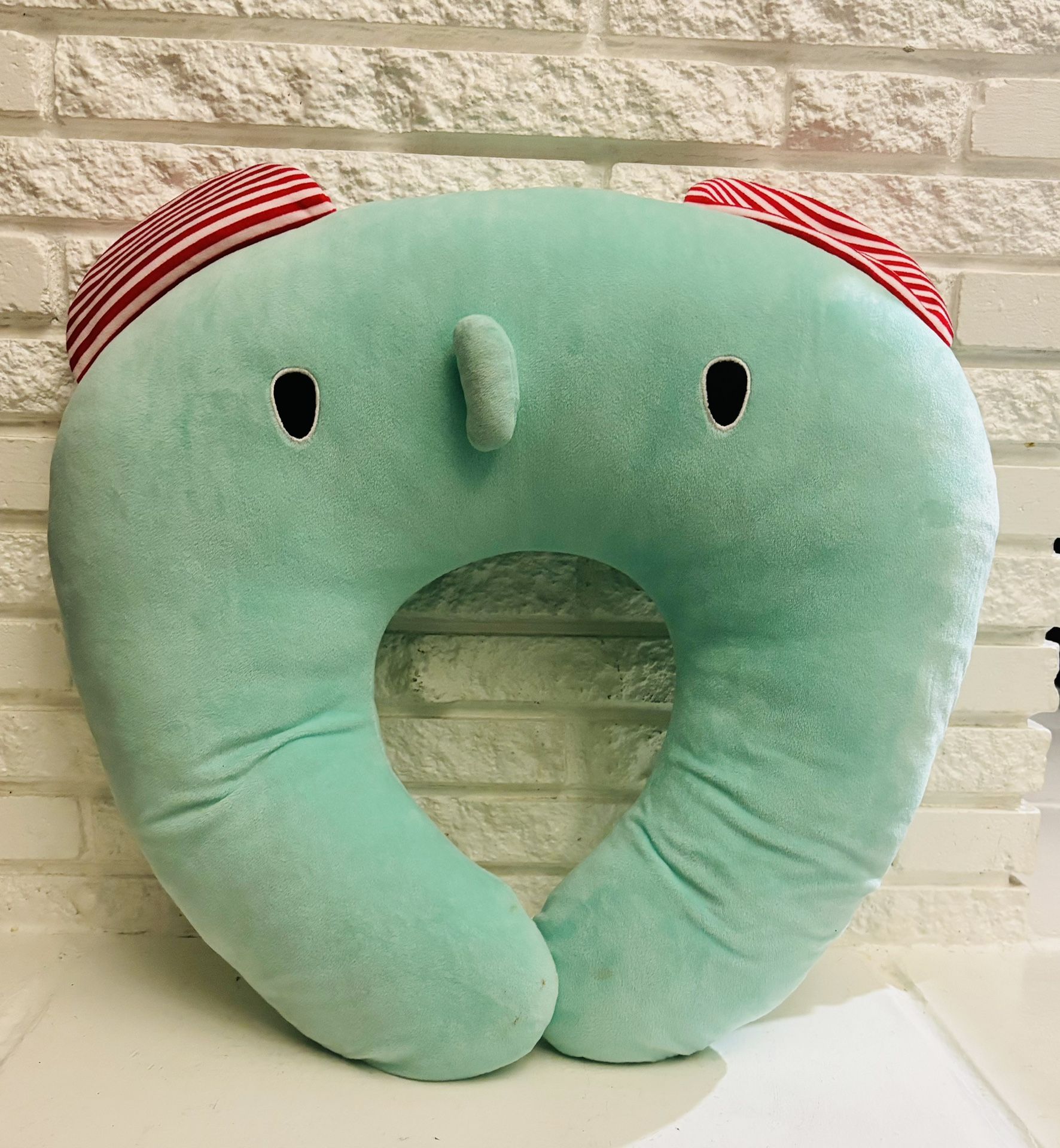 Cartoon U-shaped Pillow Cervical Pillow Napping Office Pillow Travel Pillow Driving Neck Protect