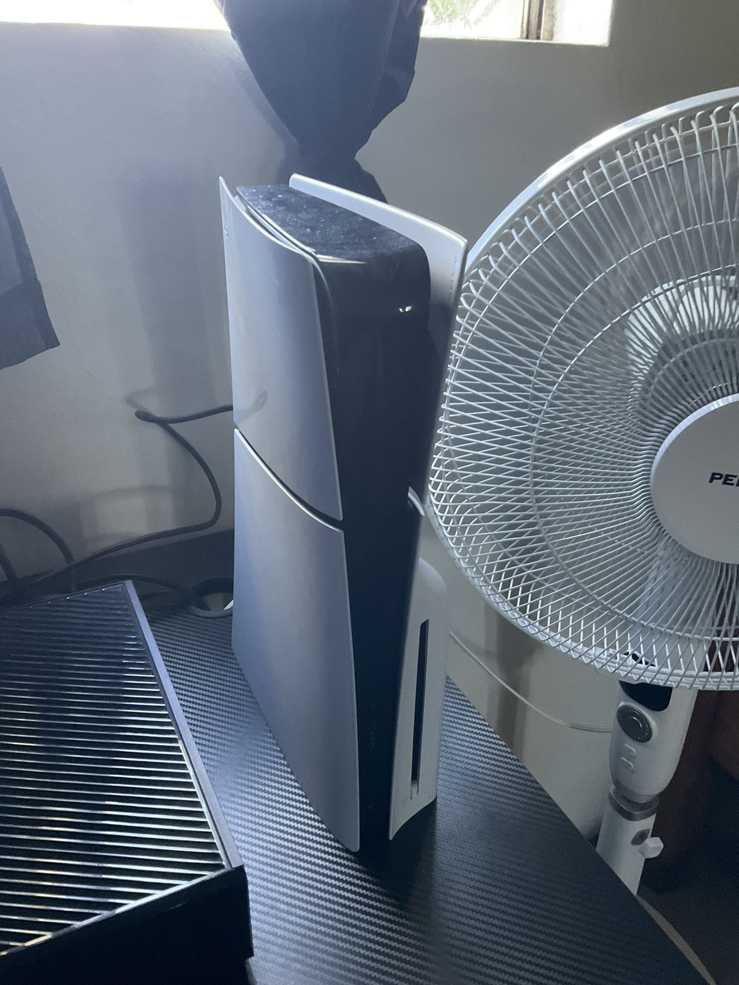 PS5 Slim Disc Version With Controller And Game