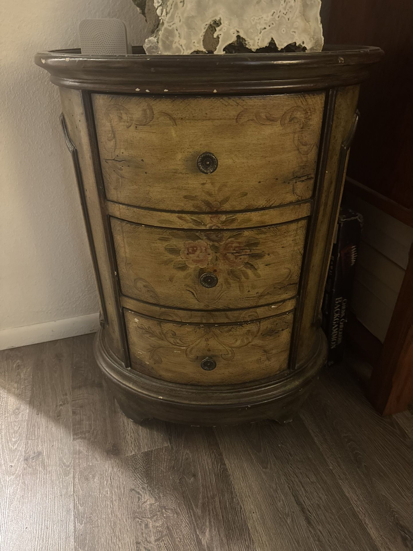 Round Antique 3 Drawer End Table / Nightstand!