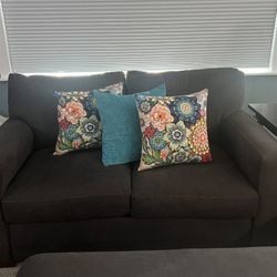 Love Seat- Like New