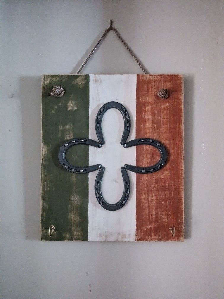 Irish flag- lucky horseshoe shamrock, handmade wall art with hooks for keys