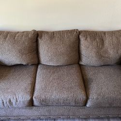 Broyhill Couch 