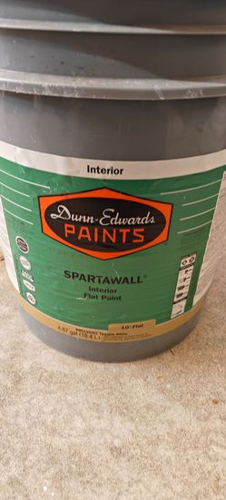 New...Flat Paint, Interior 5 Gal , Dunn Edwards , Pintura Para Interior , Blanca