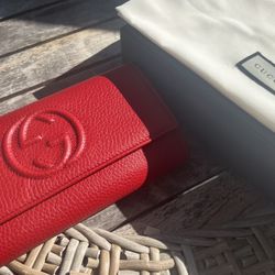 RED GUCCI PURSE 