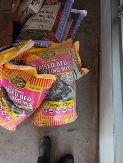 Raised Bed Potting Mix Bags