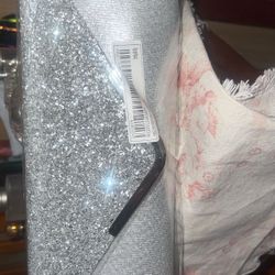 Muy Bonita Bolsa Y Con Su Cadenita Y Su aretes y su pulsa Dita