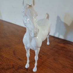 Peter Stone White Horse Model Figurine 